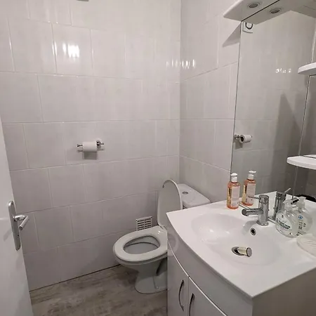 Argeles, T2 Proche Avec Clim Et Parking - Fr-1-776-37 Apartment *